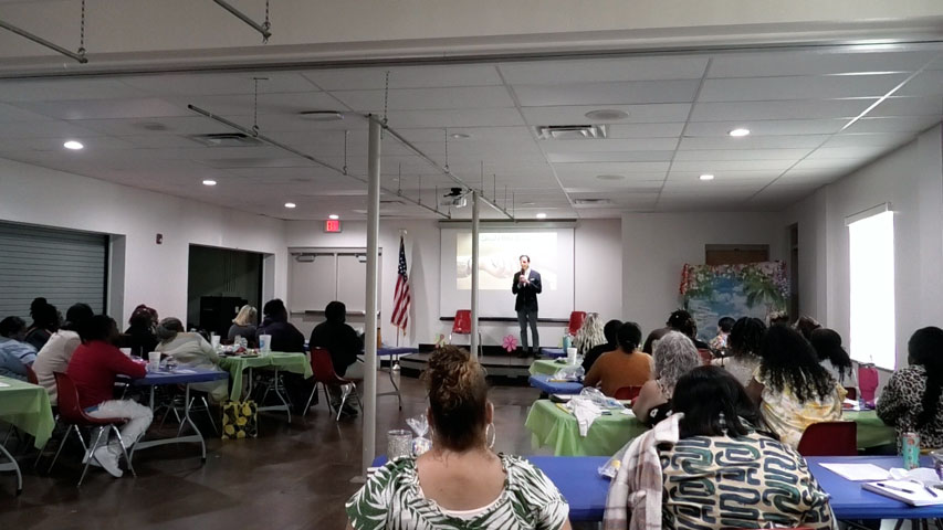 Comedian and Motivational Speaker in Bartow, FL
